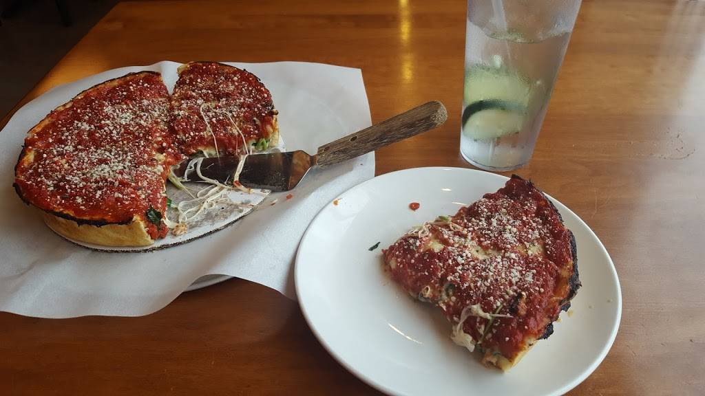 Nancys Pizza | restaurant | 2301 W Monroe St, Springfield, IL 62704, USA | 2176790456 OR +1 217-679-0456