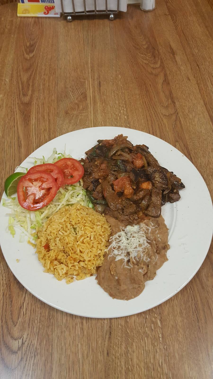 El Portal Mexican Food | restaurant | 1040 E Schaumburg Rd, Streamwood, IL 60107, USA | 6305401512 OR +1 630-540-1512