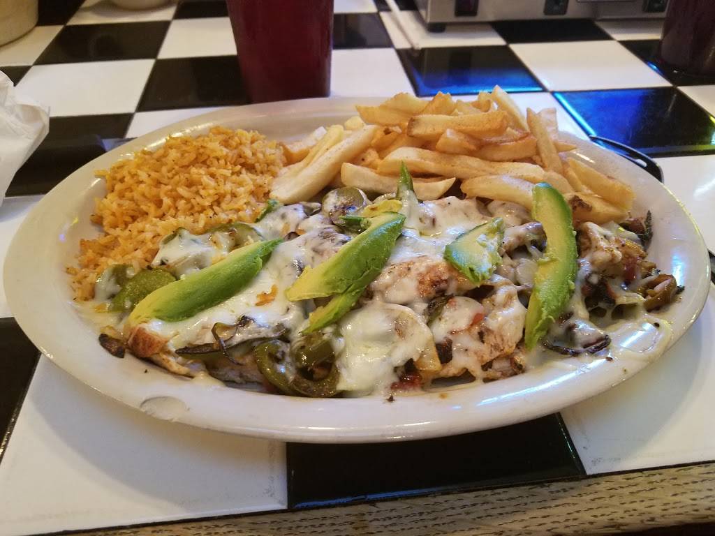 Cafe on the Square | restaurant | 126 N LBJ Dr, San Marcos, TX 78666, USA | 5123969999 OR +1 512-396-9999