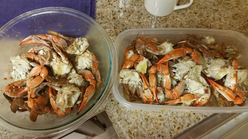 6 Crabs | restaurant | 118 2nd St, Williamsburg, VA 23185, USA | 7572587757 OR +1 757-258-7757