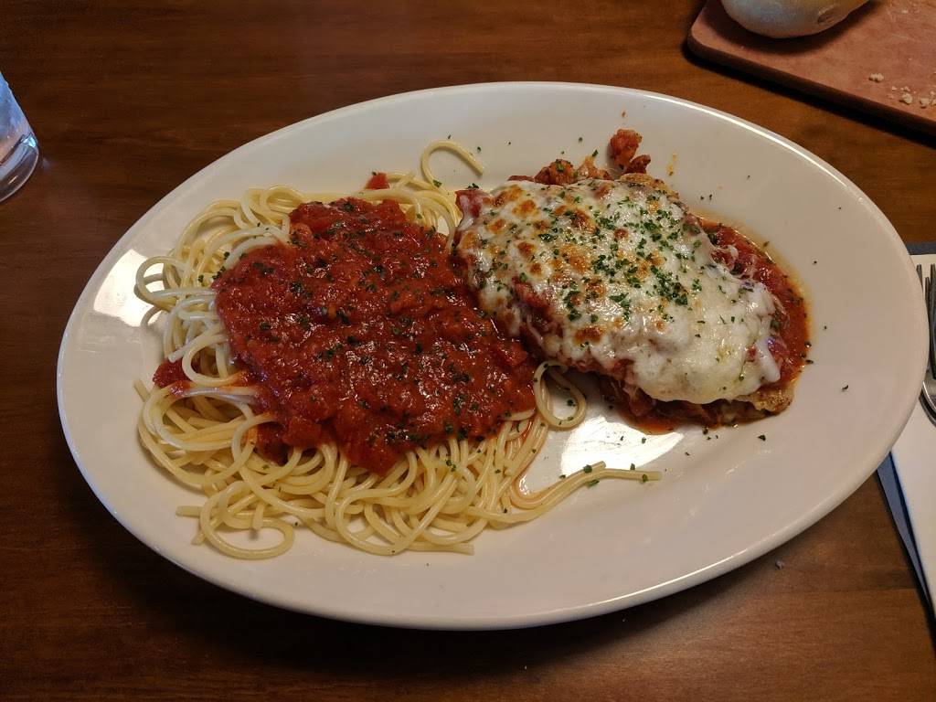The Old Spaghetti Factory | meal takeaway | 1421 Waterfront Pkwy, Wichita, KS 67206, USA | 3166334365 OR +1 316-633-4365