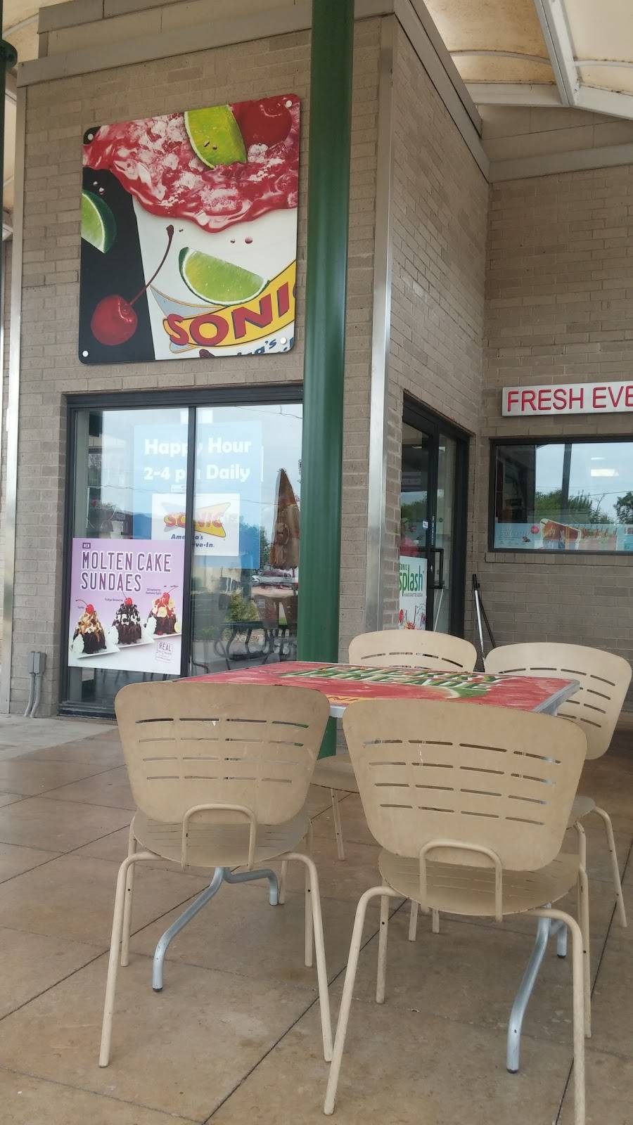 Sonic Drive-In | restaurant | 321 W Main St, Jenks, OK 74037, USA | 9182999186 OR +1 918-299-9186