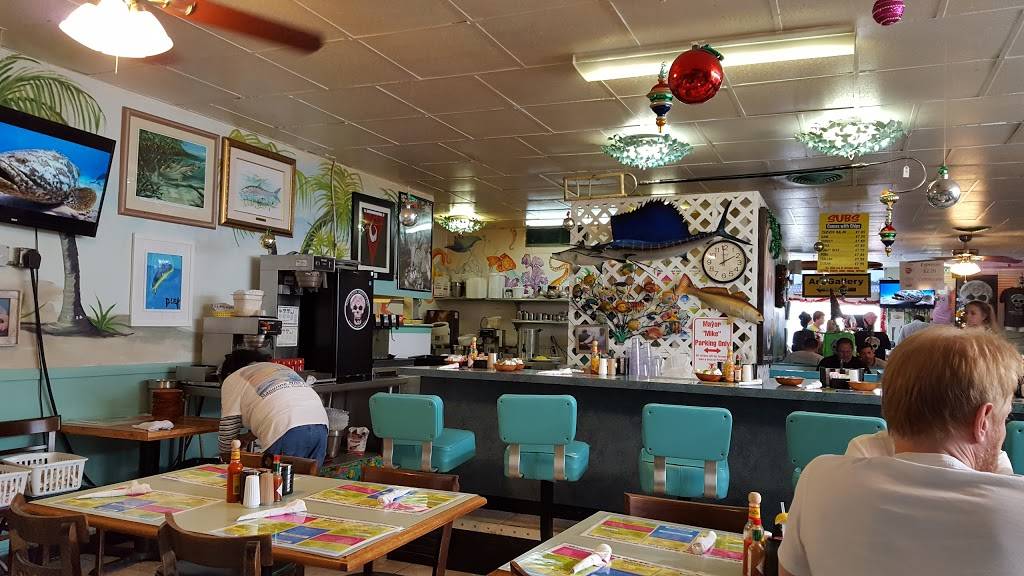 Mangrove Mikes Cafe | cafe | 82200 Overseas Hwy, Islamorada, FL 33036, USA | 3056648022 OR +1 305-664-8022