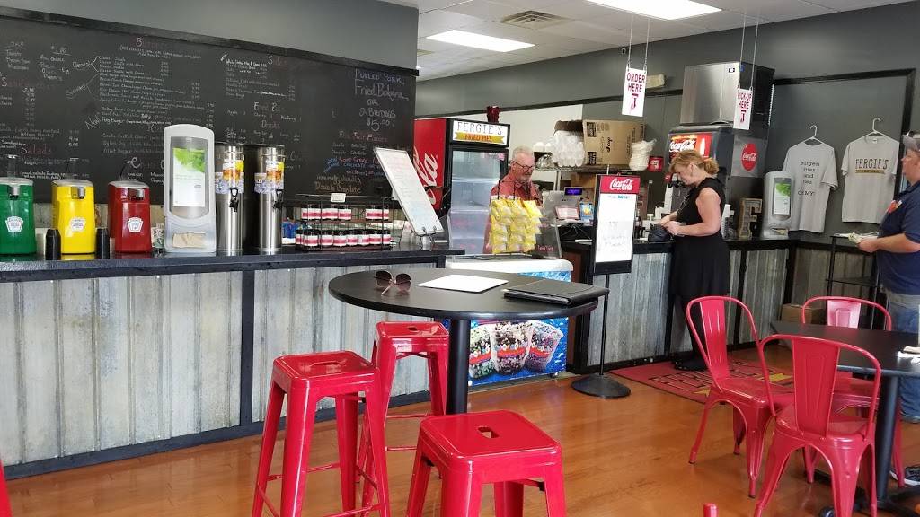 Fergies Burgers, Fries & Pies | restaurant | 1700 Romick Pkwy, Findlay, OH 45840, USA | 5672508657 OR +1 567-250-8657