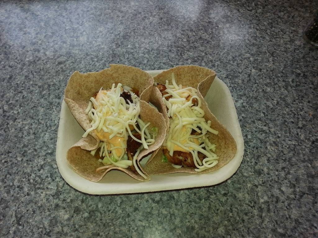 Somthin Fishee | restaurant | 16 E Mill St, Elora, ON N0B 1S0, Canada | 5198461088 OR +1 519-846-1088