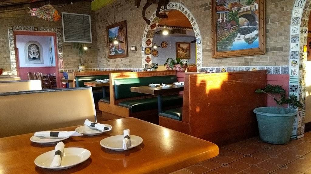Frontera Grill | restaurant | 1625 Memorial Dr, Chicopee, MA 01020, USA | 4136122800 OR +1 413-612-2800