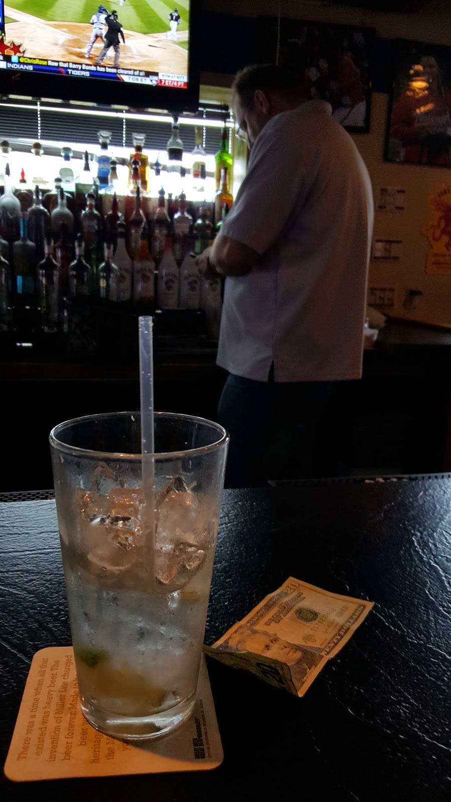 Jersey Pub & Grill | restaurant | 4024 S Howell Ave, Milwaukee, WI 53207, USA | 4144839500 OR +1 414-483-9500