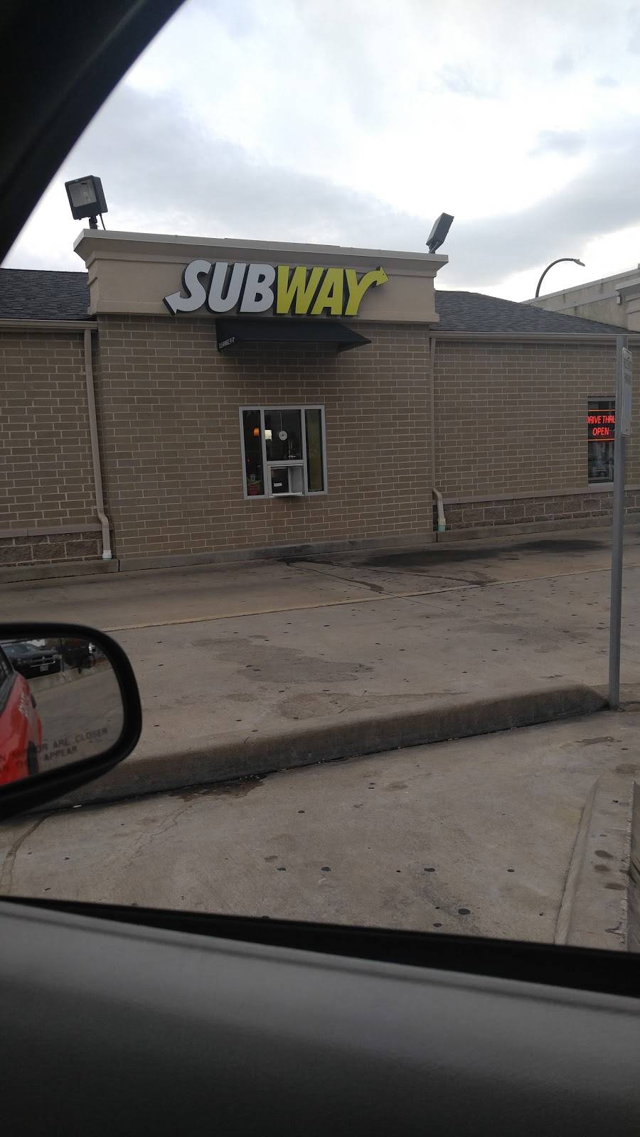 Subway Restaurants | restaurant | 4963 Natural Bridge Ave, St. Louis, MO 63115, USA | 3143897827 OR +1 314-389-7827