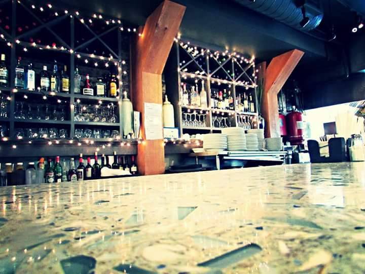 Old Towne Grill and Seafood | restaurant | 229 King St, Charleston, SC 29401, USA | 8437238170 OR +1 843-723-8170