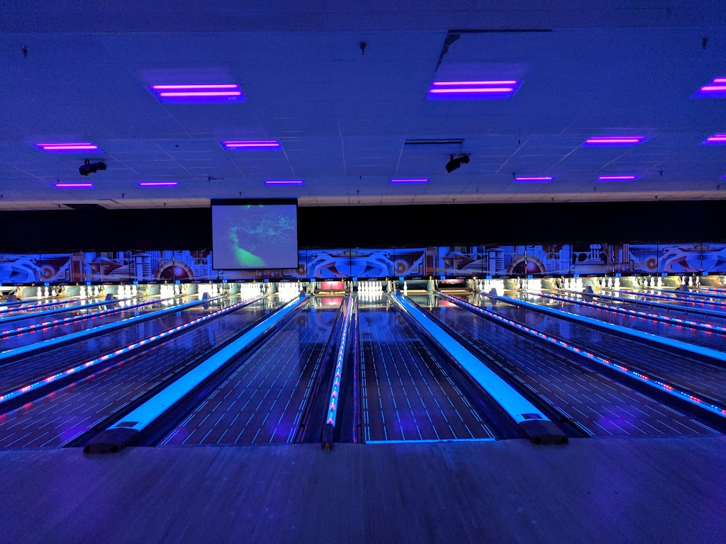AMF Spare Time Lanes | restaurant | 3149 S Cooper St, Arlington, TX 76015, USA | 8174654997 OR +1 817-465-4997