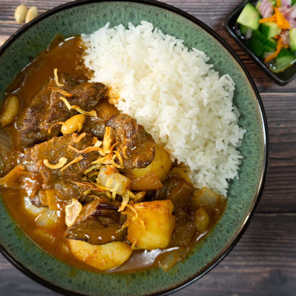 Mysterious Garden Thai | restaurant | 90 Charter Oak Ave, San Francisco, CA 94124, USA | 4152128994 OR +1 415-212-8994