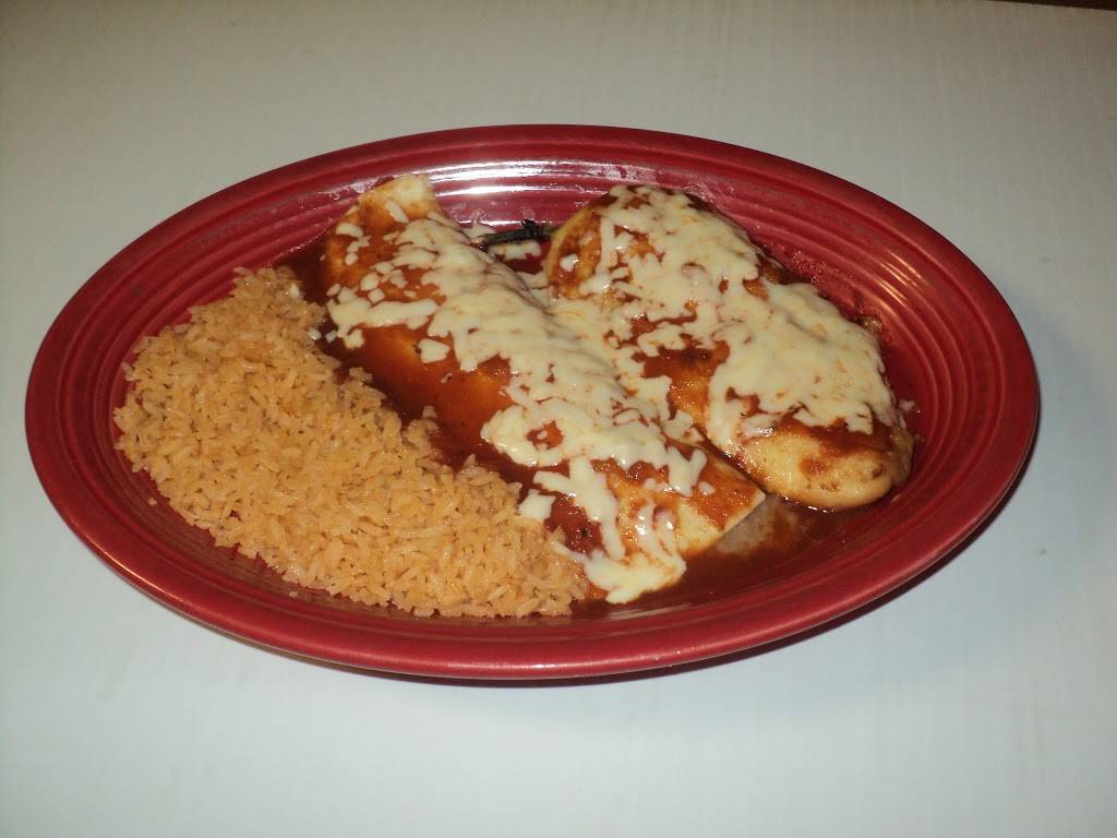 El Rancho | restaurant | 2441 Pass Rd, Biloxi, MS 39531, USA | 2285946705 OR +1 228-594-6705