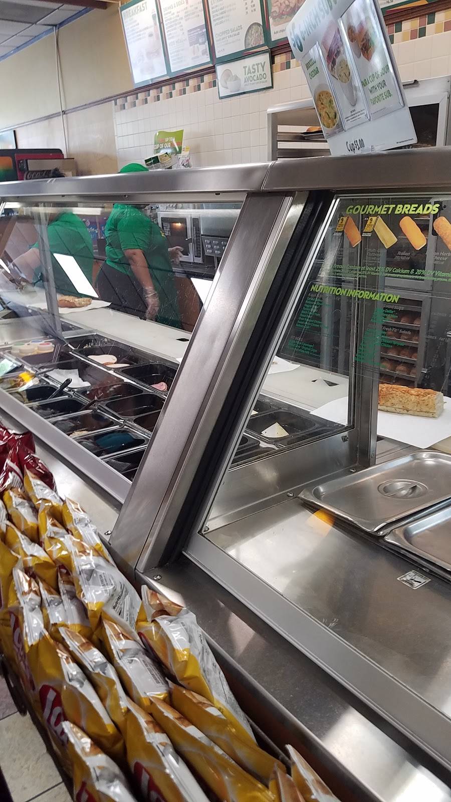 Subway Restaurants | restaurant | 12365 Kingsride Ln, Houston, TX 77024, USA | 7134612160 OR +1 713-461-2160