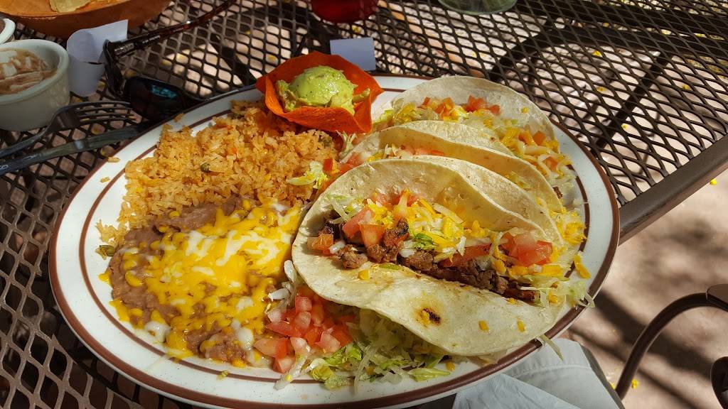 La Casa Blanca | restaurant | 24605 S McQueen Rd, Chandler, AZ 85249, USA | 4808025780 OR +1 480-802-5780