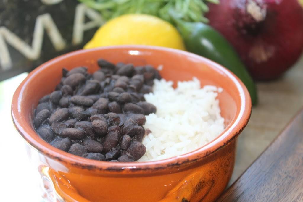 POH-YO Charcoal Chicken | restaurant | 8147-D Baltimore Ave, College Park, MD 20740, USA | 2405537221 OR +1 240-553-7221