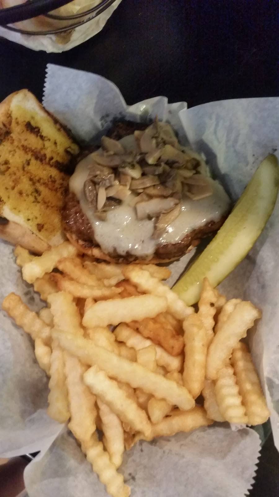 Stumble Inn Bar and Grill | restaurant | 1501 - 200th Avenue, Hwy 142 and Hwy 45, Union Grove, WI 53182, USA | 2628784966 OR +1 262-878-4966