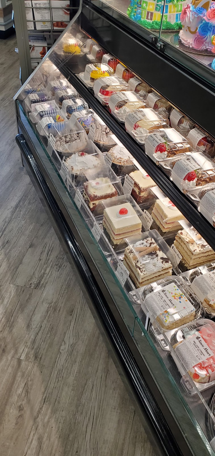 Save Mart | meal delivery | 1172 N Main St, Manteca, CA 95336, USA | 2092392267 OR +1 209-239-2267