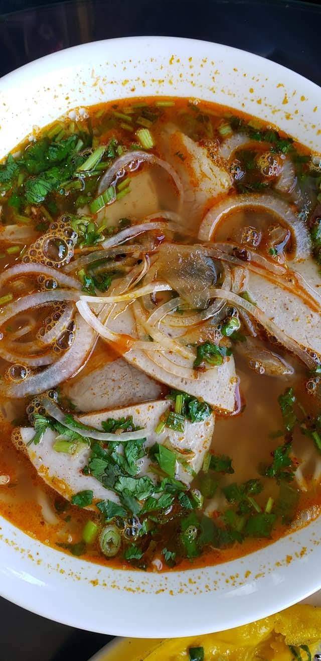 Pho Golden | restaurant | 3004 Pine Ave, Niagara Falls, NY 14301, USA | 7162156151 OR +1 716-215-6151