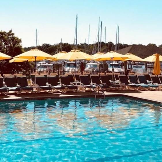 The Fat Crab Bar & Grill | restaurant | 519 Chester Ave, Annapolis, MD 21403, USA | 4102633259 OR +1 410-263-3259