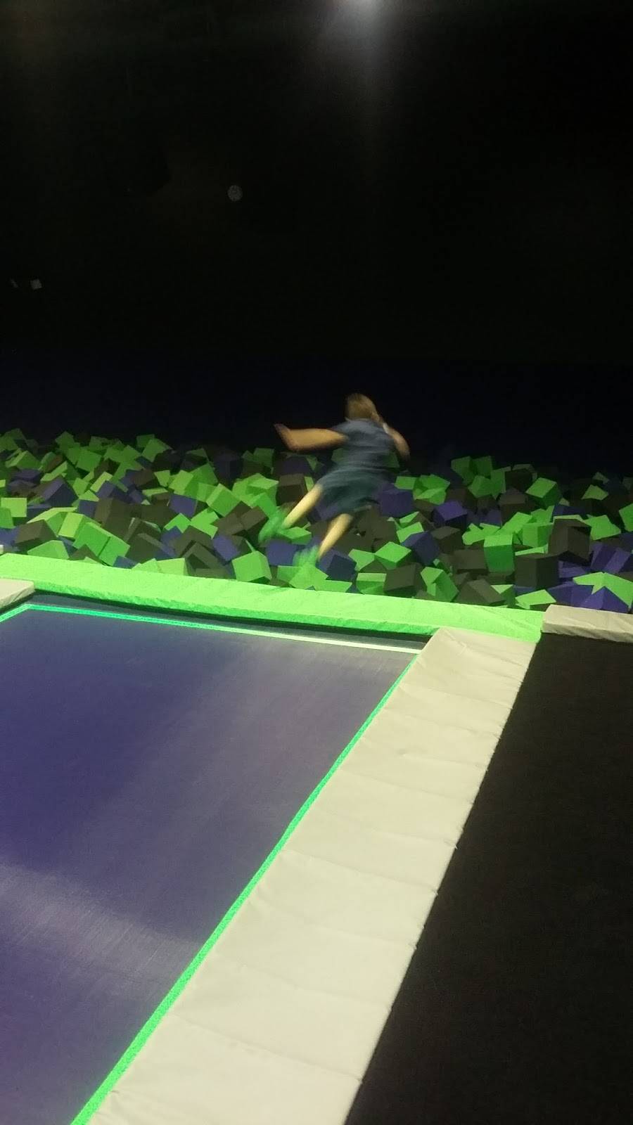 Xscape Family Entertainment Center | restaurant | 1819 S Main St, Weatherford, TX 76086, USA | 8175996520 OR +1 817-599-6520