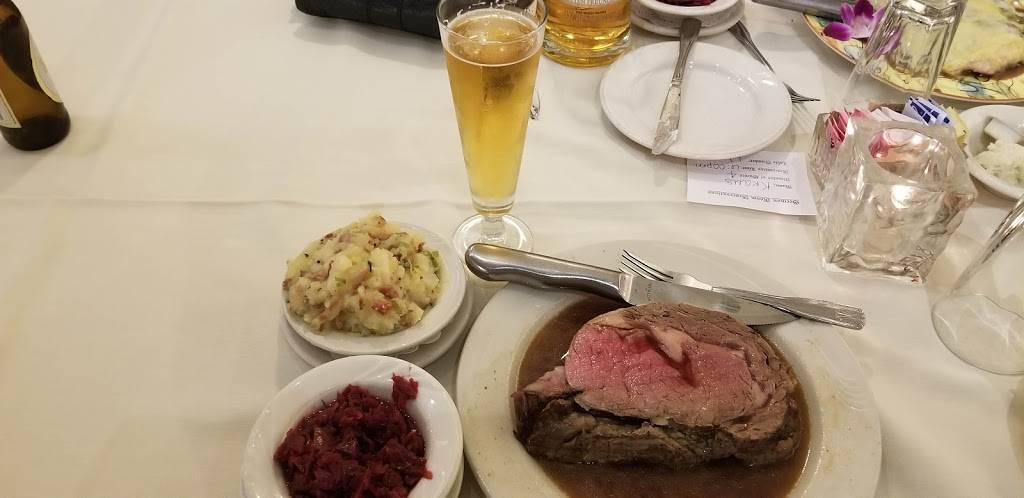 Chef Klaus Bier Stube | restaurant | 20827 South La Grange Road, Frankfort, IL 60423, USA | 8154690940 OR +1 815-469-0940