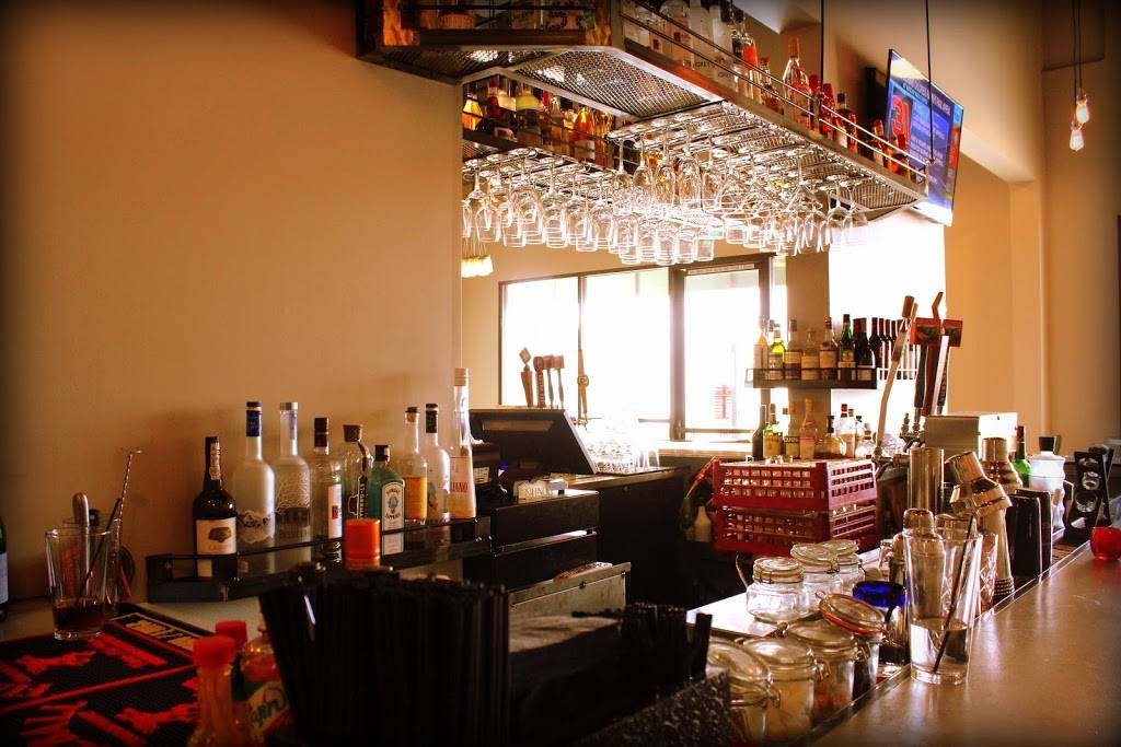 Nunos Bistro & Bar | restaurant | 2440 W Arrow Route #4a, Upland, CA 91786, USA | 9096240500 OR +1 909-624-0500