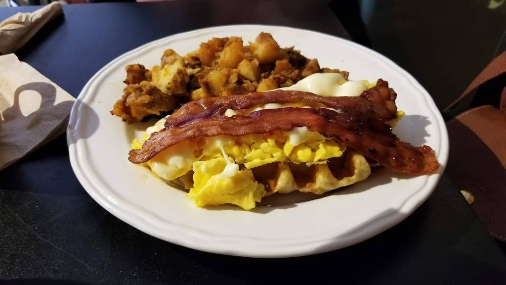 THE SLOPPY WAFFLE LLC | restaurant | 695 Park Ave, Bloomfield, CT 06002, USA | 8602166090 OR +1 860-216-6090