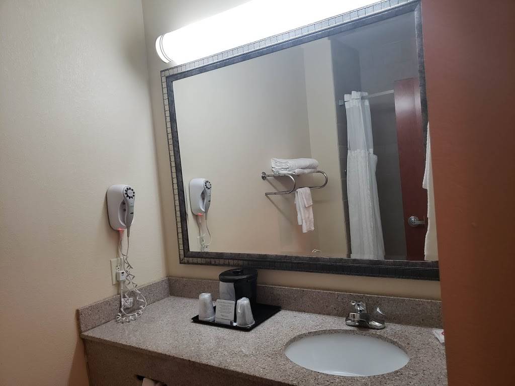 Comfort Inn Huntsville near University | restaurant | 4725 University Dr, Huntsville, AL 35816, USA | 2565622525 OR +1 256-562-2525