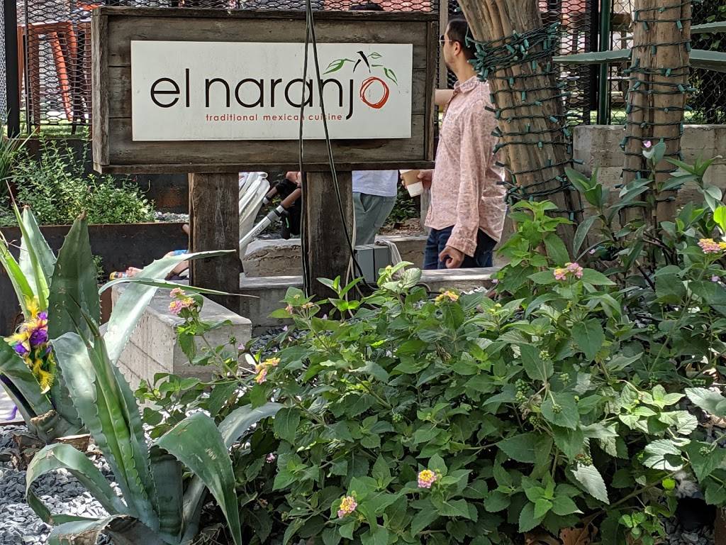 El Naranjo - South Lamar | restaurant | 2717 S Lamar Blvd STE 1085, Austin, TX 78704, USA | 5125205750 OR +1 512-520-5750