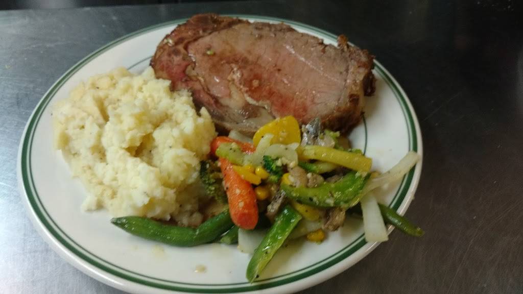 Red Moose Restaurant | restaurant | 547 Main Rd, Brownville, ME 04414, USA | 2079658300 OR +1 207-965-8300