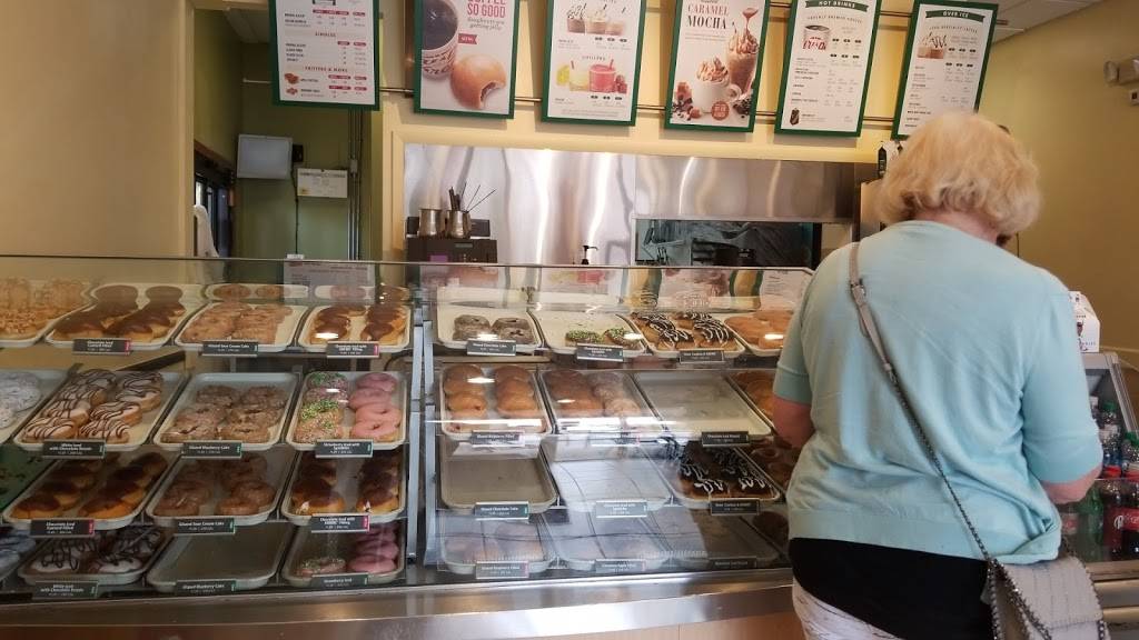 Krispy Kreme | bakery | 2128 W Brandon Blvd, Brandon, FL 33511, USA | 8135711395 OR +1 813-571-1395