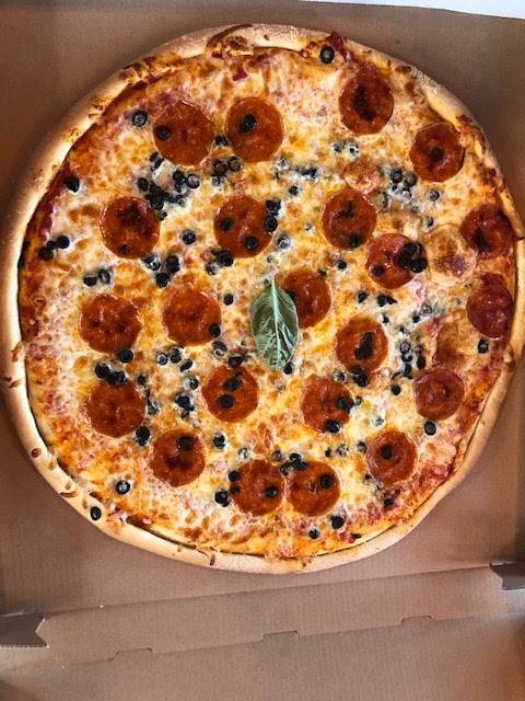 Mienzza Pizza&Grill | restaurant | 9605 N Kendall Dr, Miami, FL 33176, USA | 7863594758 OR +1 786-359-4758