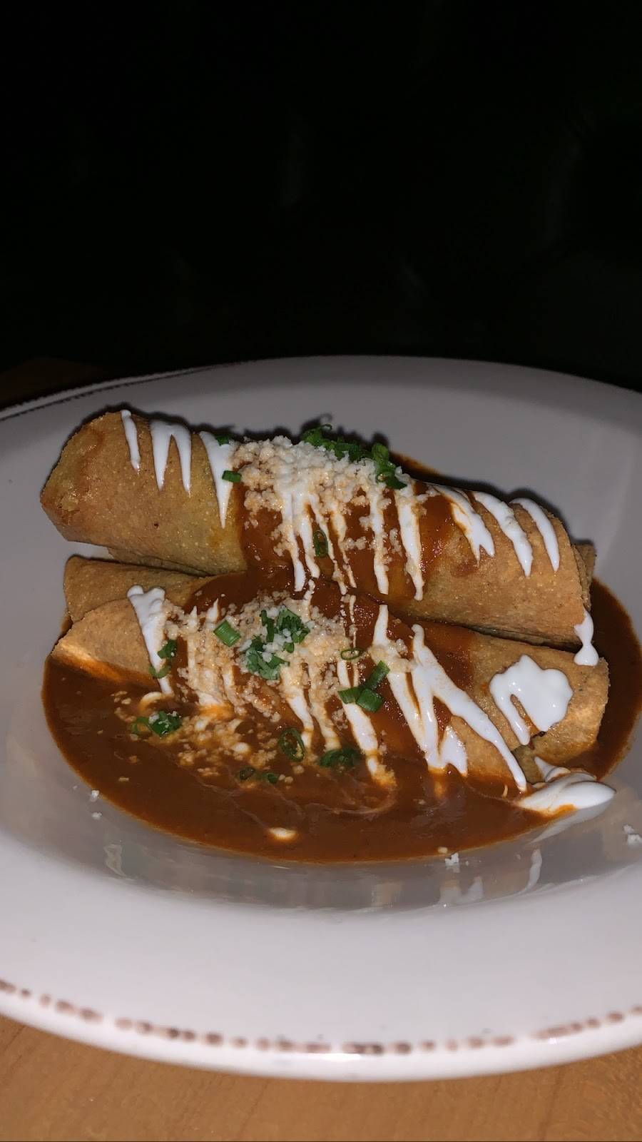 Bakersfield Nashville | restaurant | 201 3rd Ave S, Nashville, TN 37201, USA | 6155220970 OR +1 615-522-0970