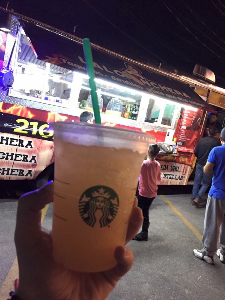 Lalonchera | restaurant | 1218 SW Military Dr, San Antonio, TX 78221, USA | 2105606482 OR +1 210-560-6482