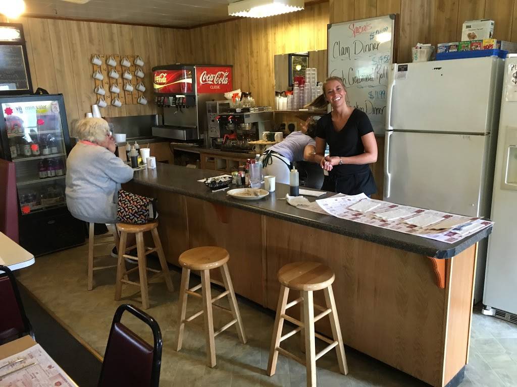 Just Barbs | restaurant | 24 Main St, Stockton Springs, ME 04981, USA | 2075673886 OR +1 207-567-3886