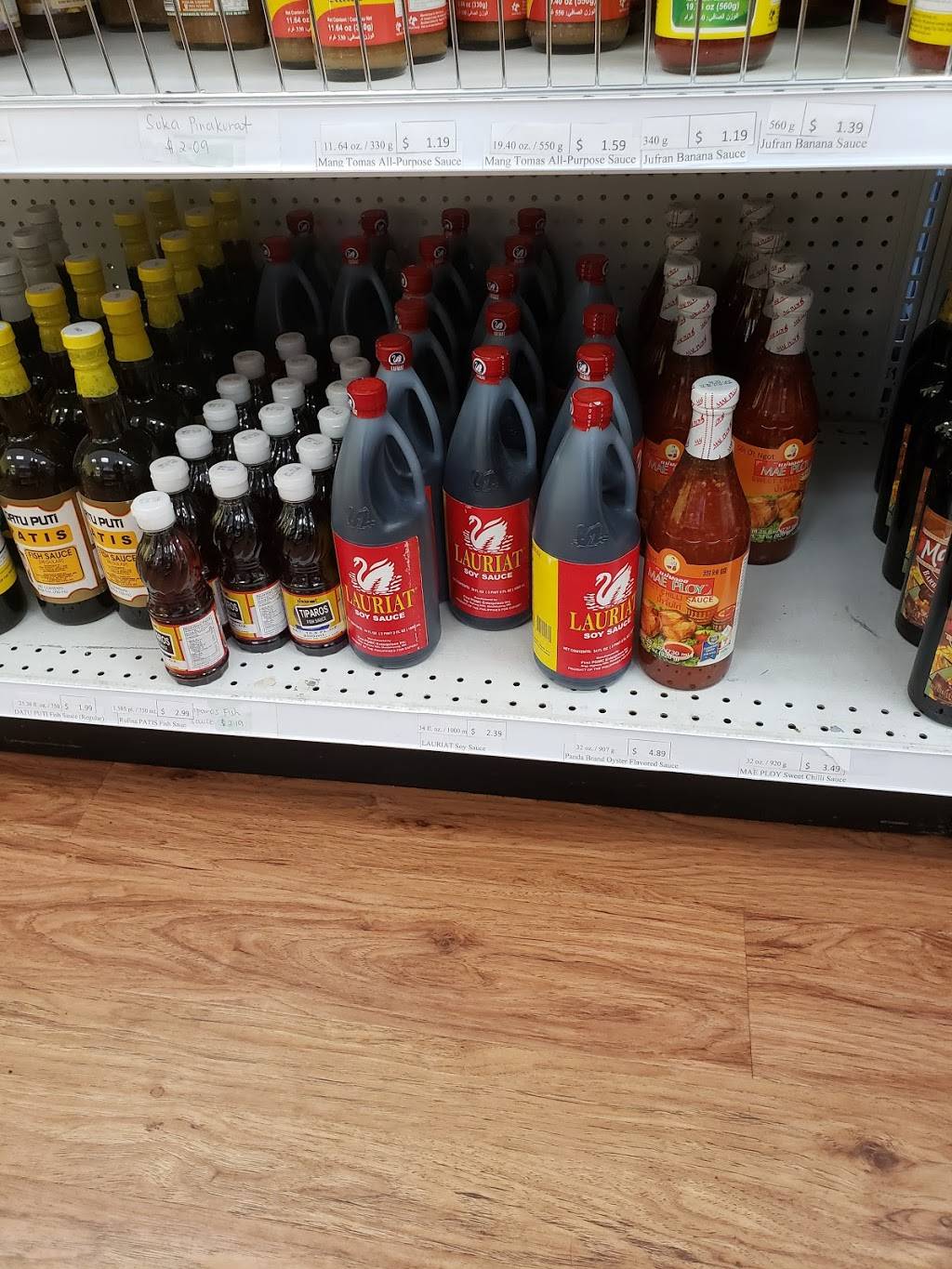 Linas Filipino Marketplace | restaurant | 10 Tyler Creek Plaza, Elgin, IL 60123, USA | 6308838389 OR +1 630-883-8389