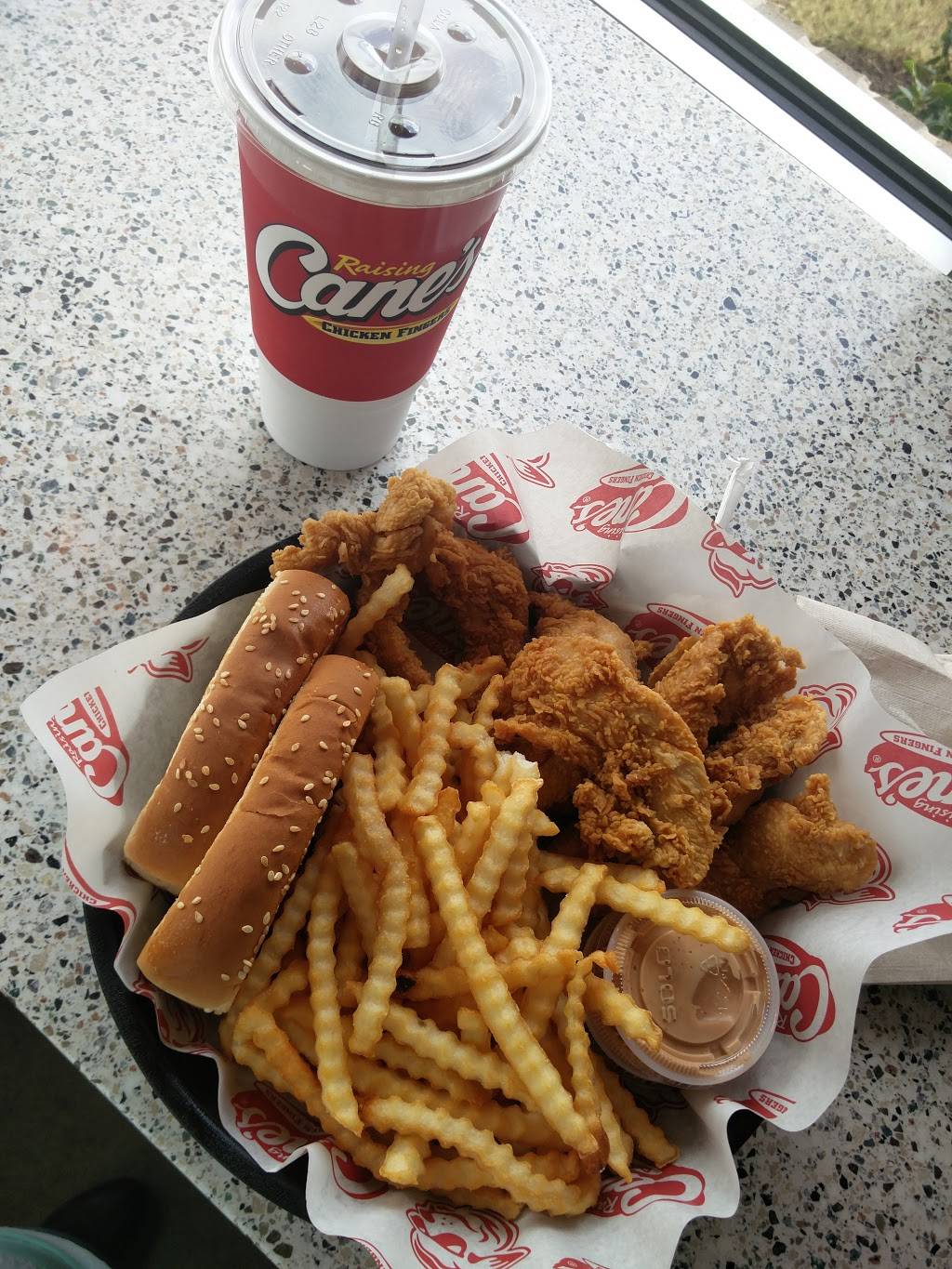 Raising Canes Chicken Fingers | meal takeaway | 320 S Plano Rd, Richardson, TX 75081, USA | 9724799413 OR +1 972-479-9413