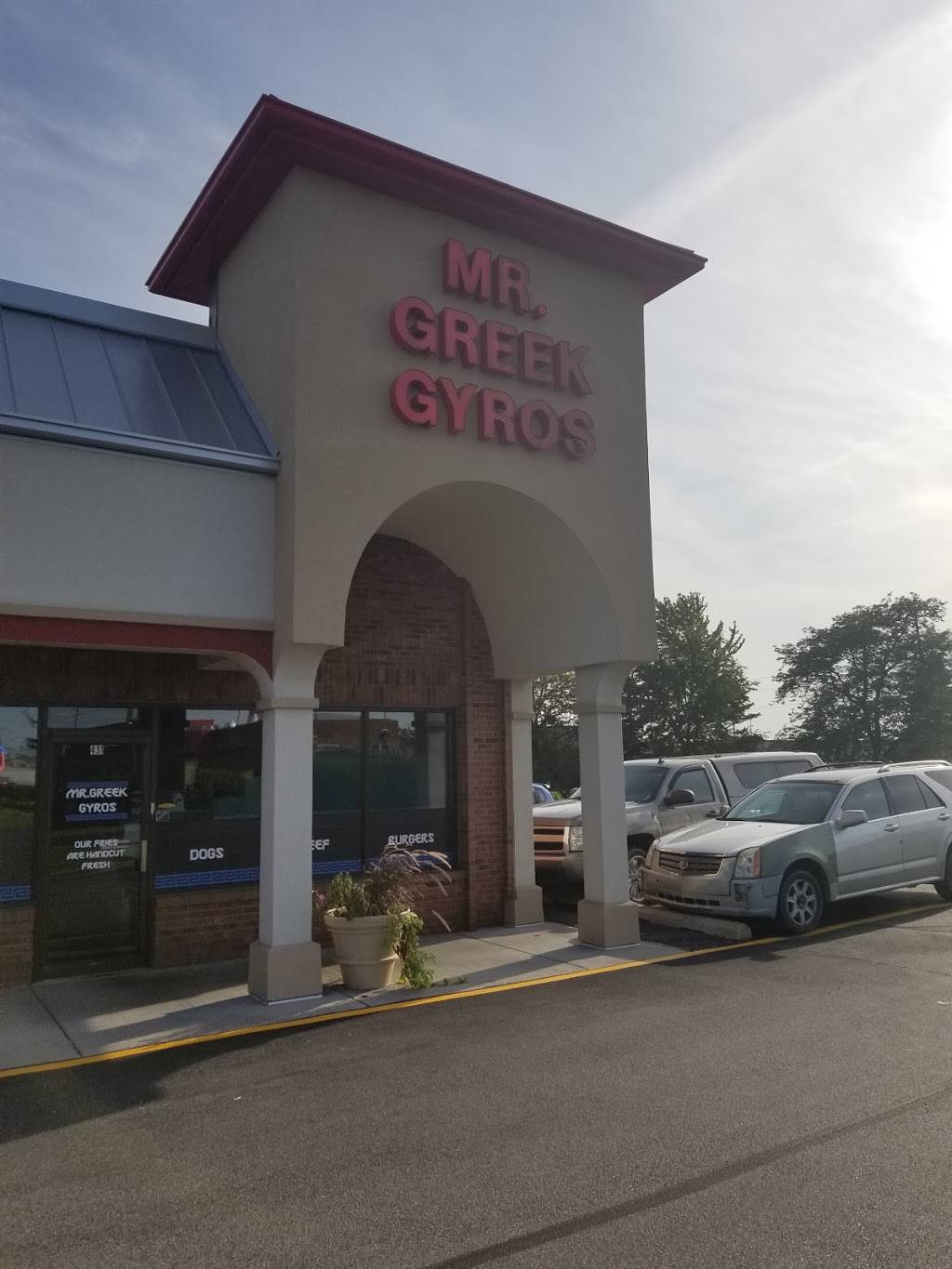 Mr Greek Gyros | restaurant | 431 81st Ave, Merrillville, IN 46410, USA | 2197575777 OR +1 219-757-5777