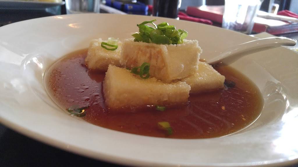 Gari Japanese Fusion Bistro | restaurant | 1019 Great Plain Ave, Needham, MA 02492, USA | 7814558882 OR +1 781-455-8882