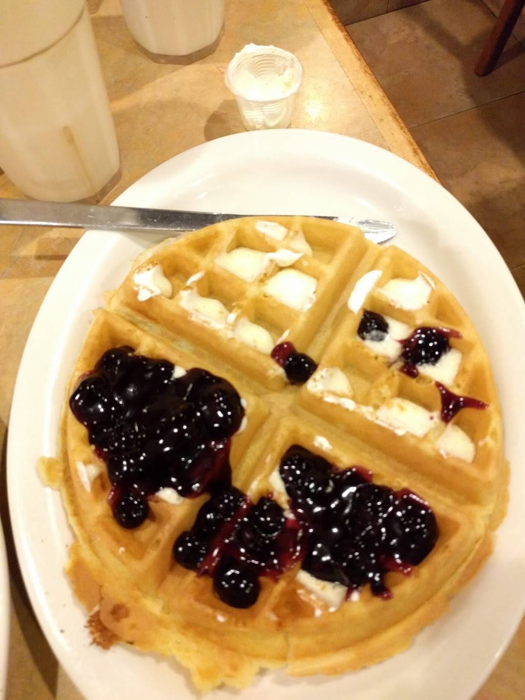 Andonios Diner | restaurant | 9244 Krewstown Rd, Philadelphia, PA 19115, USA | 2156981712 OR +1 215-698-1712