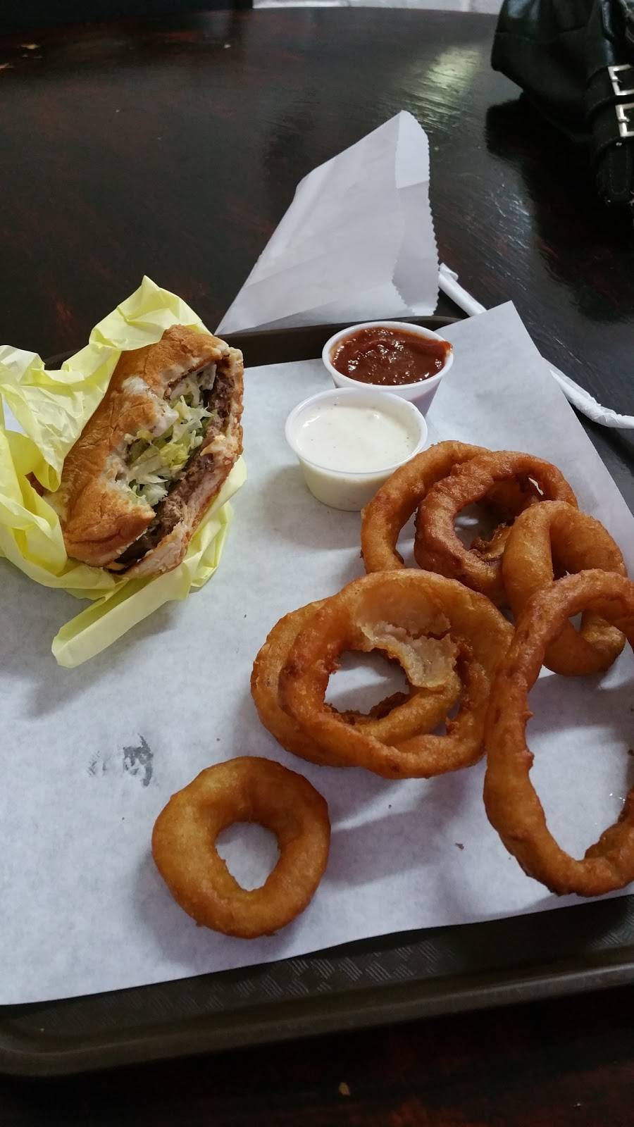Home Town Burger | restaurant | 4719 Olivehurst Ave, Olivehurst, CA 95961, USA | 5307439220 OR +1 530-743-9220