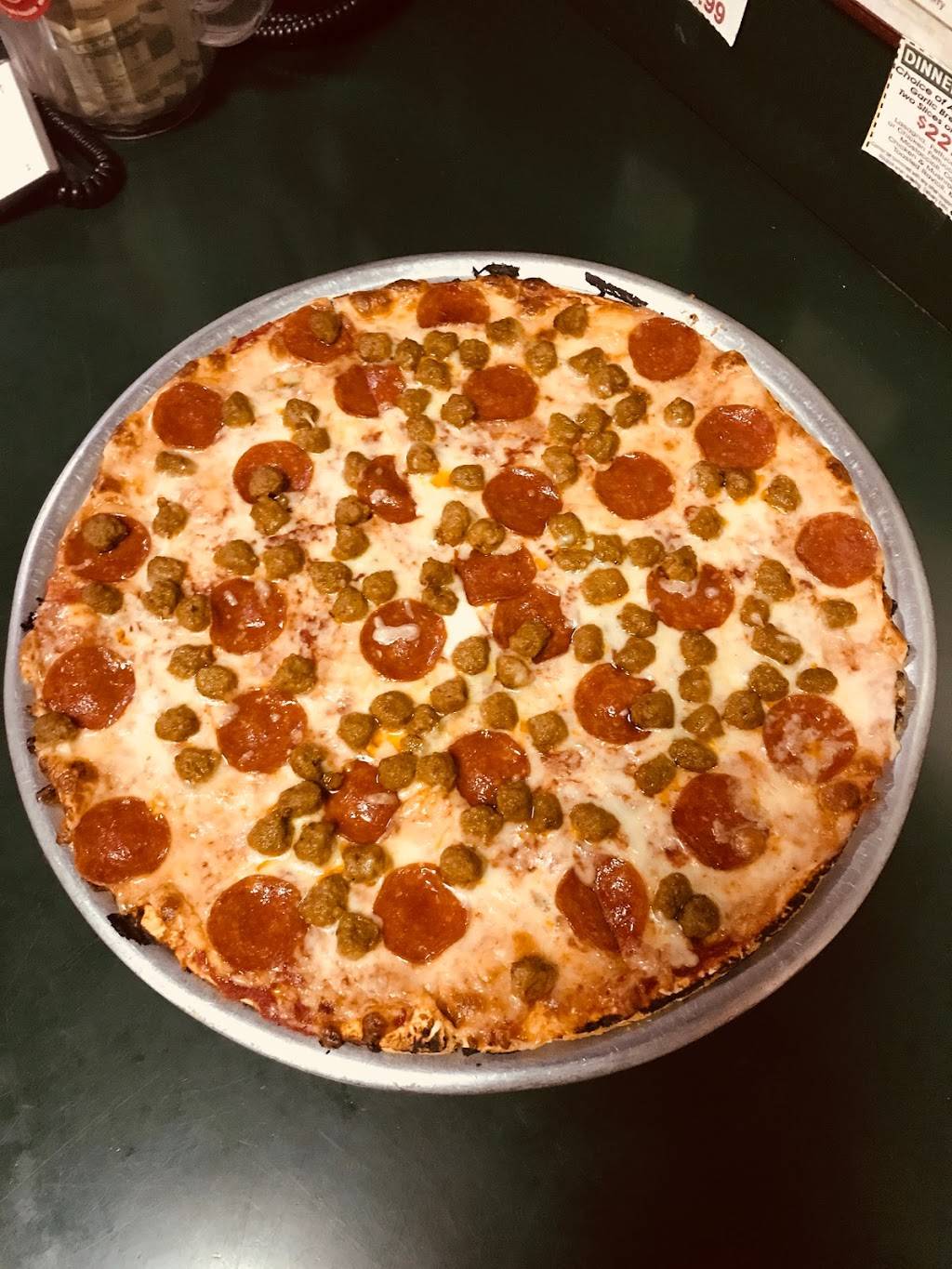 DAngelos Pizzeria | restaurant | 101 E Union St, Pacific, MO 63069, USA | 6362574466 OR +1 636-257-4466