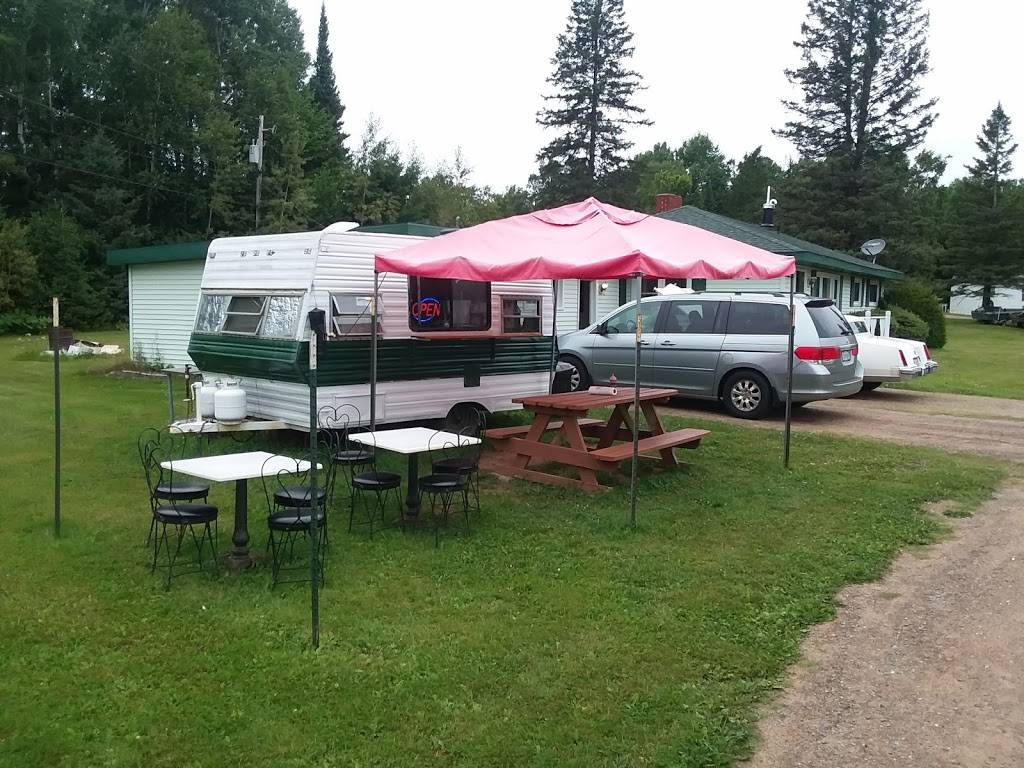 Little Pigs Bar-B-Que | restaurant | 5053 US-45, Watersmeet, MI 49969, USA | 9063660242 OR +1 906-366-0242