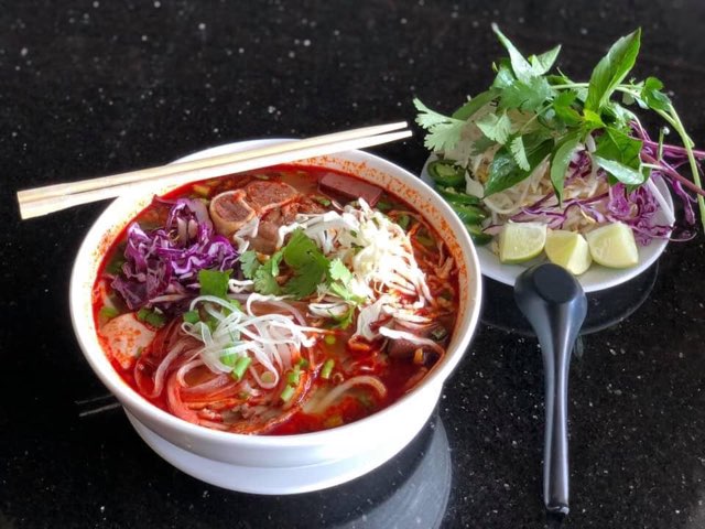 Seafood Queen | restaurant | 714 S Lewis St, New Iberia, LA 70560, USA | 3372565371 OR +1 337-256-5371