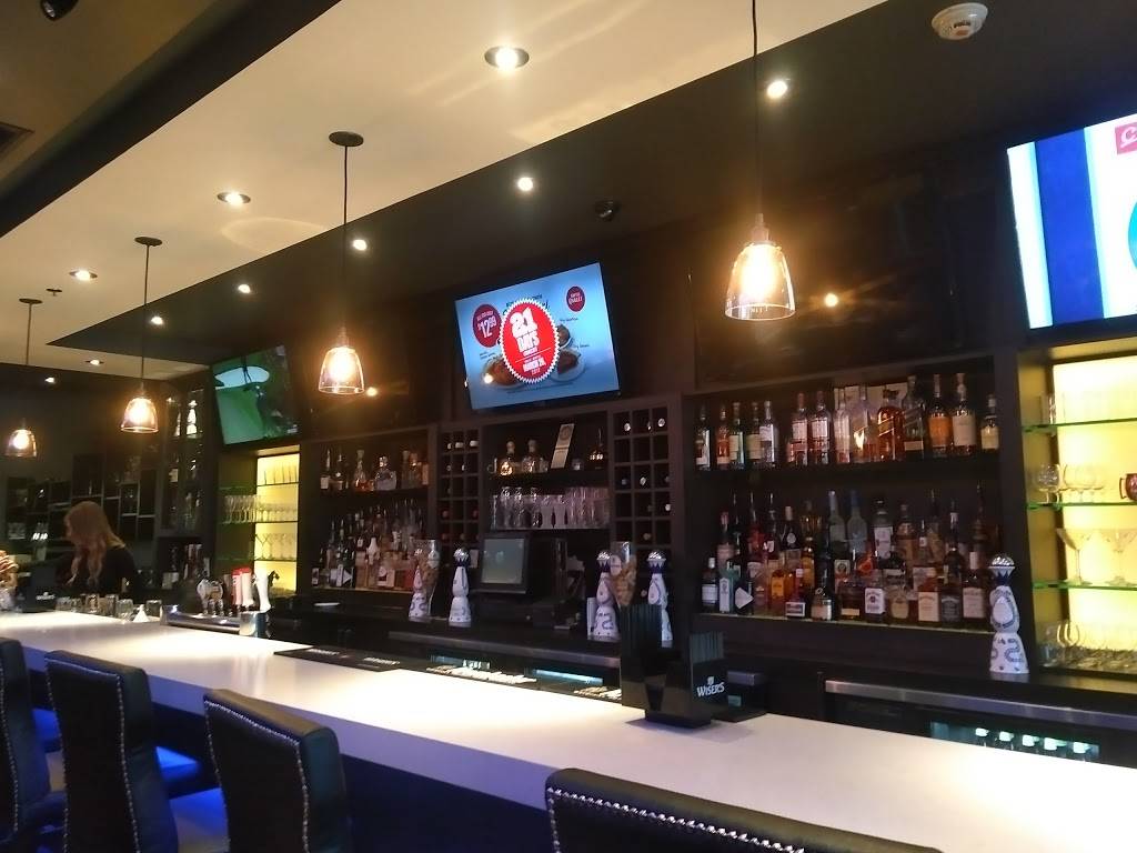 Cagneys Steakhouse & Winebar | restaurant | 128 Queen St S Unit 10, Mississauga, ON L5M 1K8, Canada | 9058262311 OR +1 905-826-2311