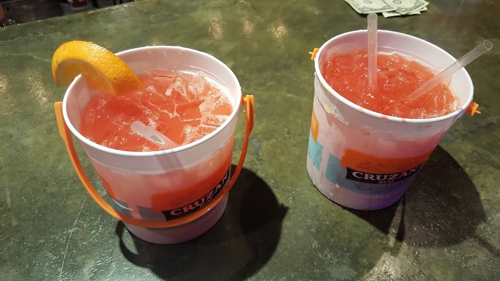 Big Daddys on The Landing | restaurant | 118 Morgan St, St. Louis, MO 63102, USA | 3146216700 OR +1 314-621-6700