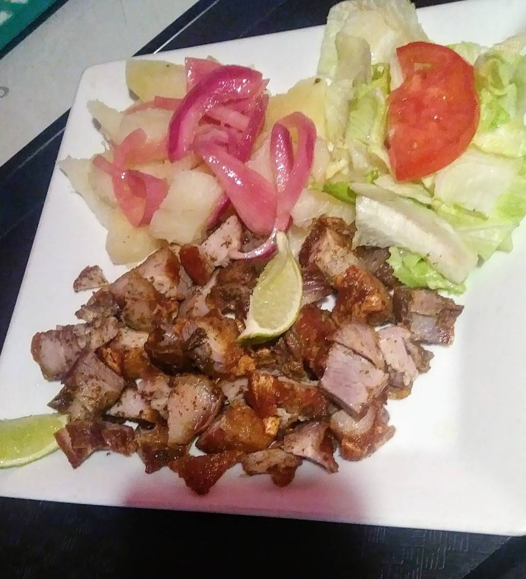 La Rubita Restaurant & Bar | restaurant | 338 Pocasset Ave, Providence, RI 02909, USA | 4017448811 OR +1 401-744-8811