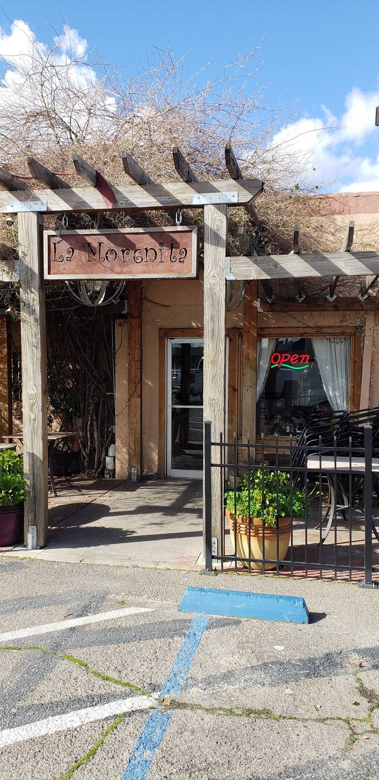 La Morenita Mexican | restaurant | 242 N Main St Suite C, Livingston, CA 95334, USA | 2093943349 OR +1 209-394-3349