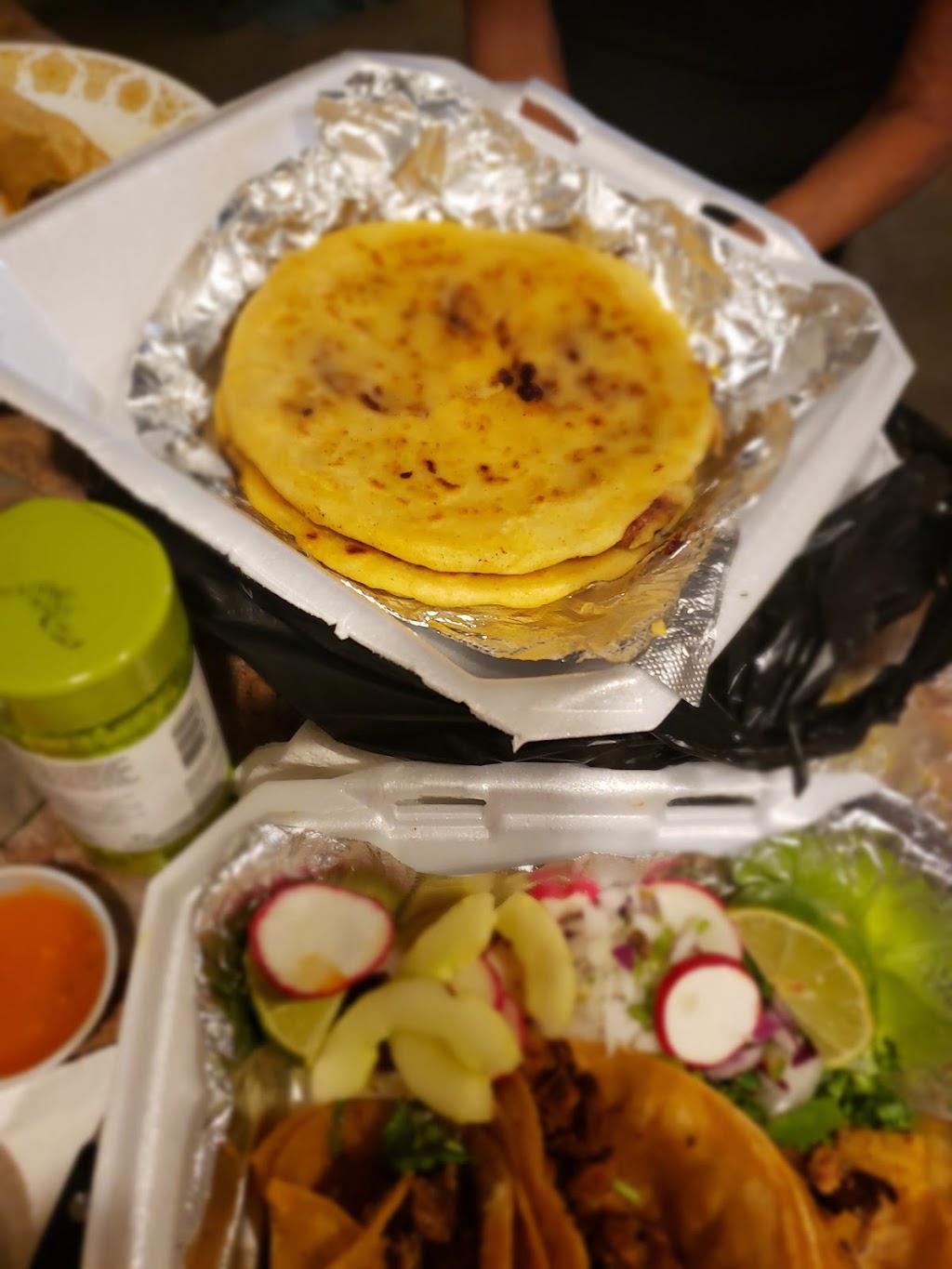 La Cuscatleca | restaurant | 1815 W 15th St, Panama City, FL 32401, USA | 8503583011 OR +1 850-358-3011