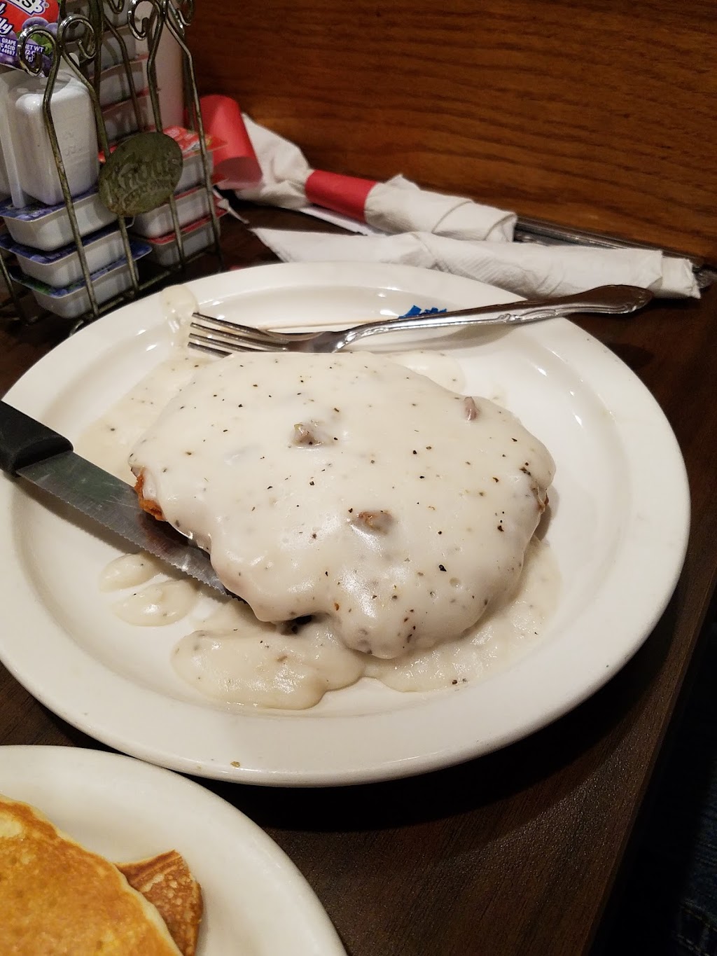 Louies Waffle House | restaurant | 1776 McDonough St, Joliet, IL 60436, USA | 8157226716 OR +1 815-722-6716